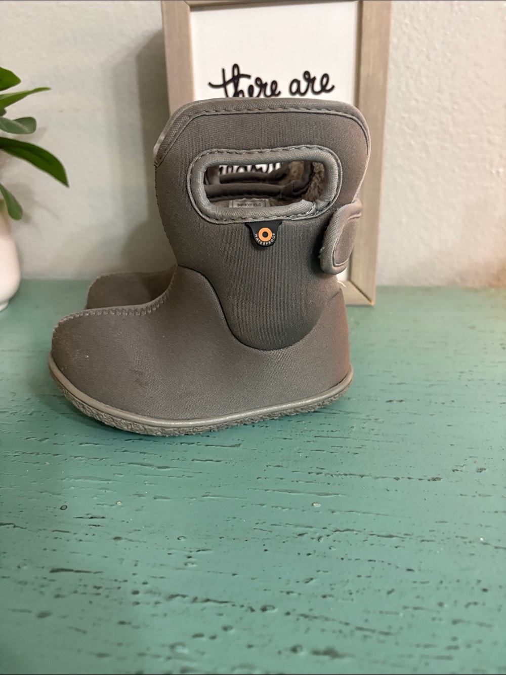 Bogs Toddler Gray Easy-Grab Winter Boot